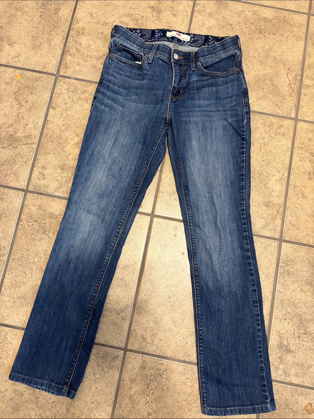 Levi's Women's Straight Leg Blue Denim Jeans “perfect waist” size 6